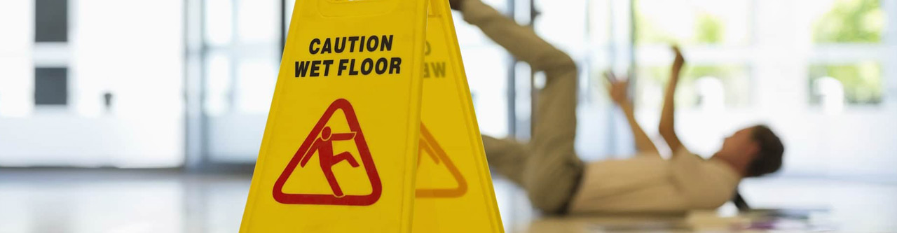 Poor Lighting Contributes to Store Slip and Fall – Establishing Accountability